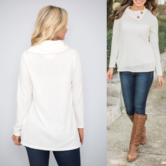 π€ Host Pick π€ Button Collar Sweater Top - Picture 3 of 3